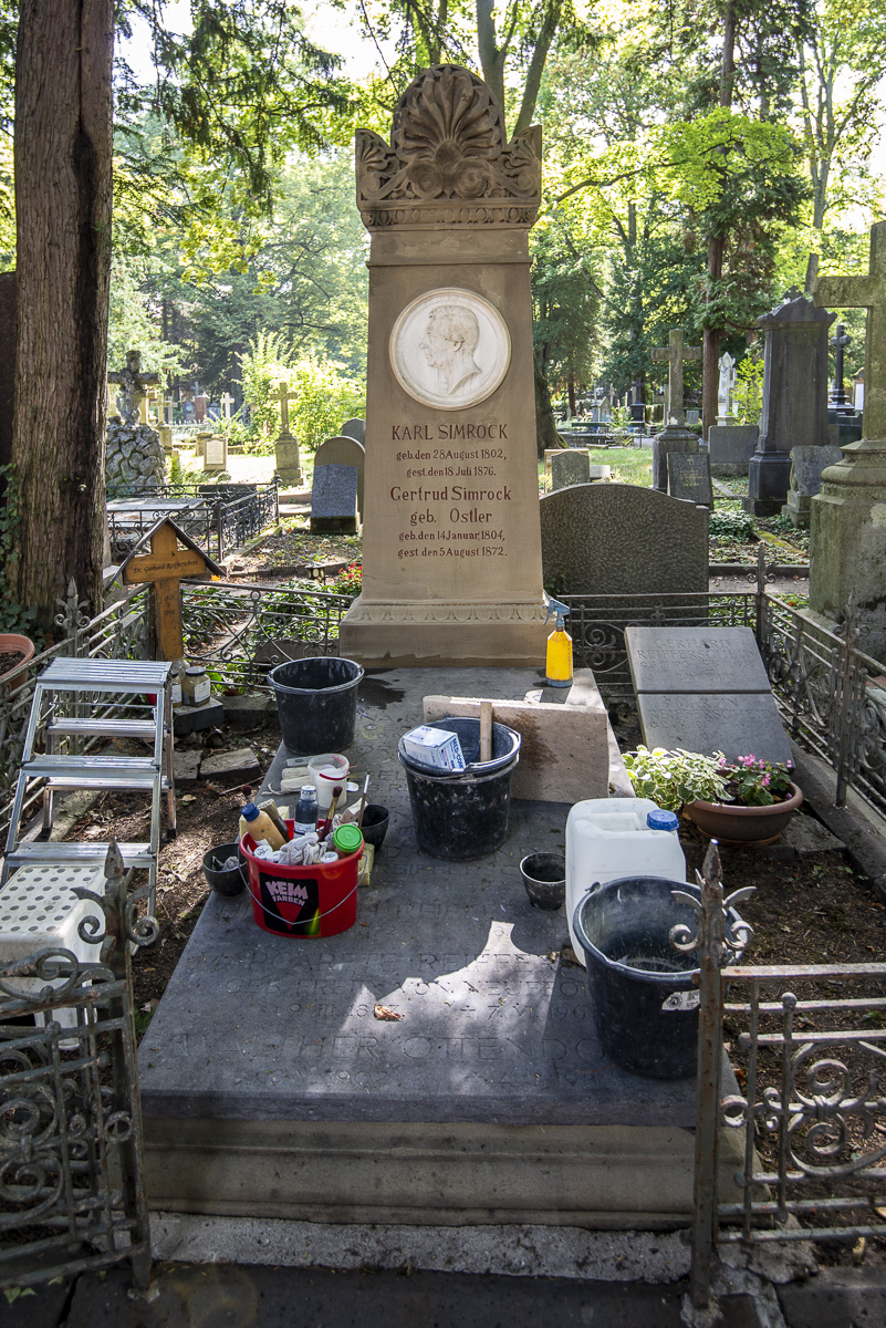 Alter Friedhof Bonn Simrock.jpg