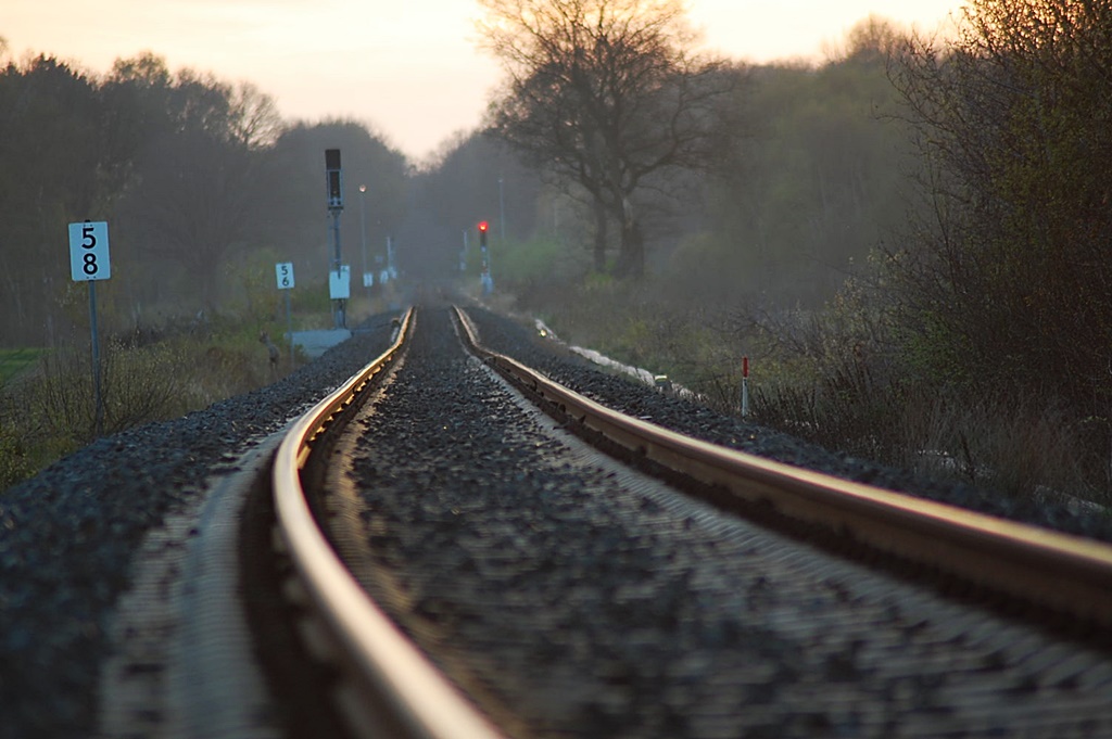 Am Bahnübergang 005