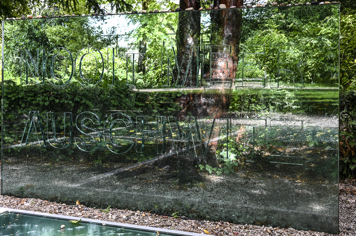 Amsterdam Auschwitz2.jpg