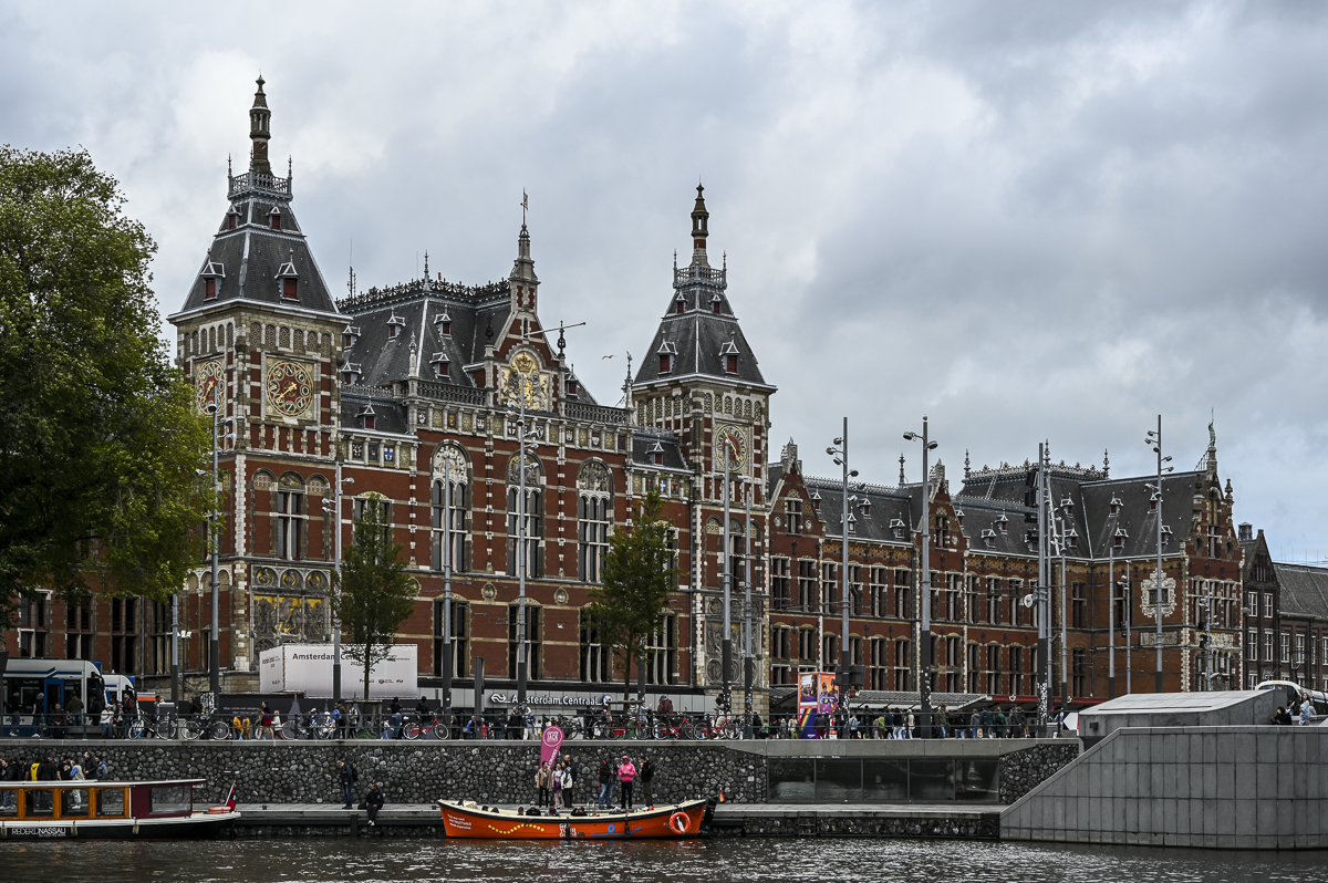 Amsterdam Bahnhof Centraal.jpg