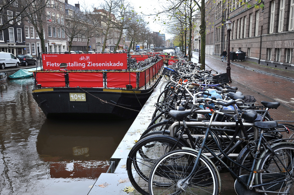 Amsterdam Schwimmradpark.jpg