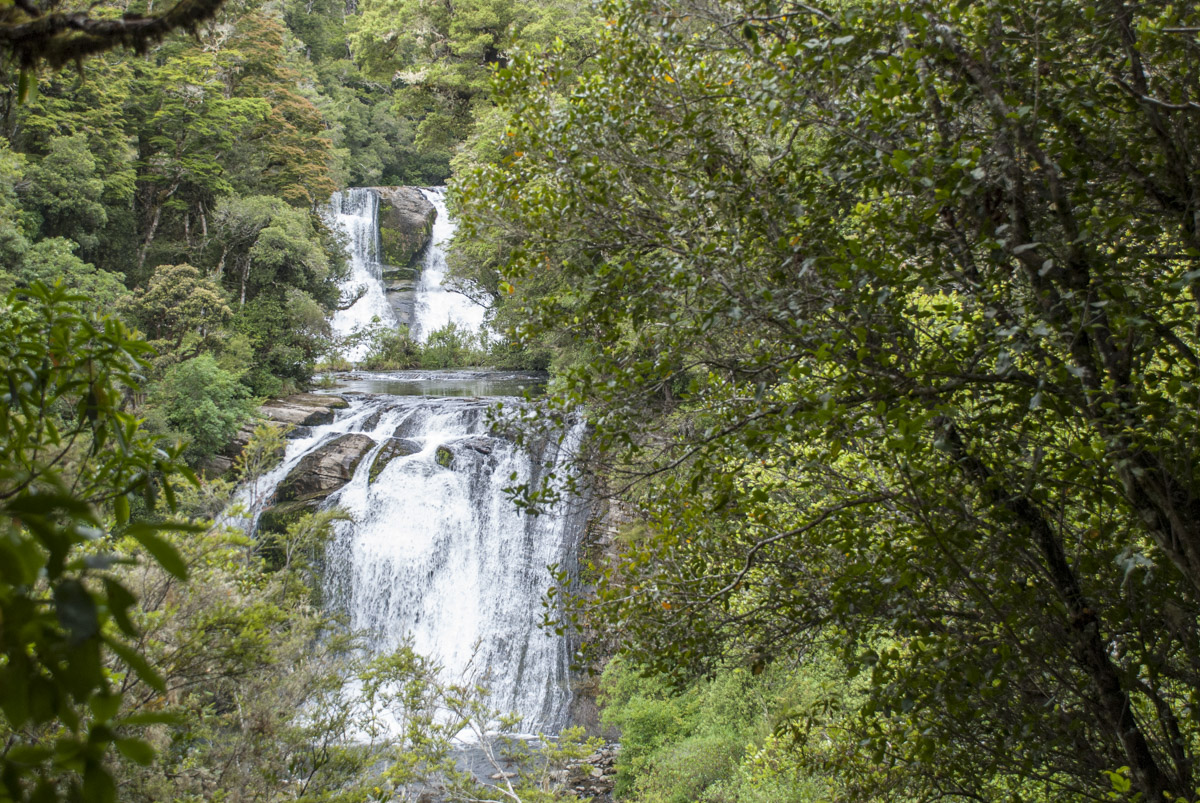 Aniwaniwa Falls.jpg