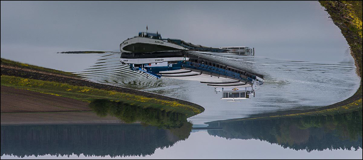 Aquarius Upside Down (1 von 1).JPG