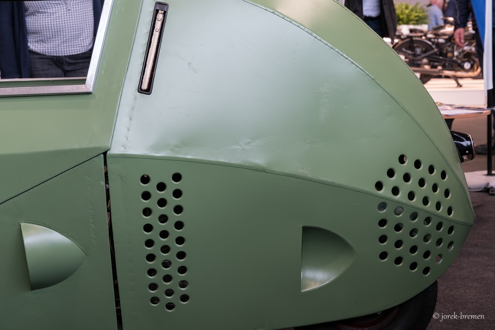 ar-401-15.jpg