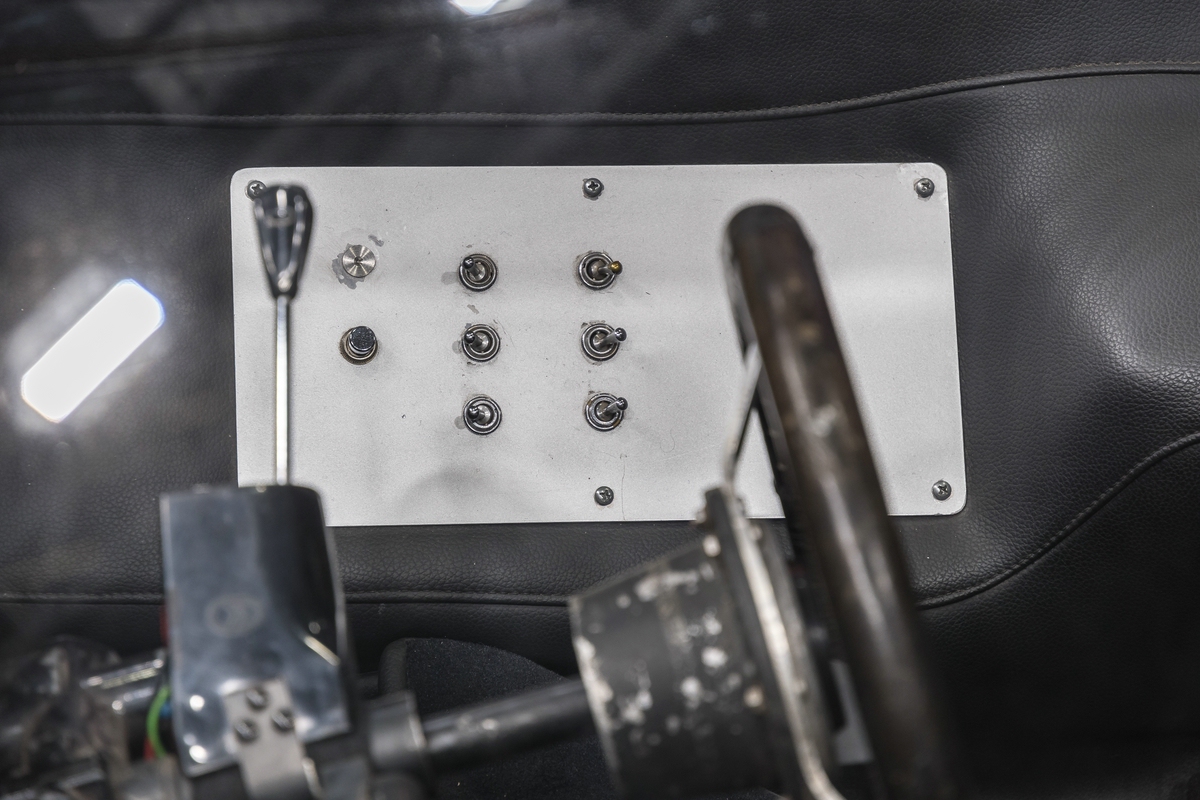 ar-537-21.jpg