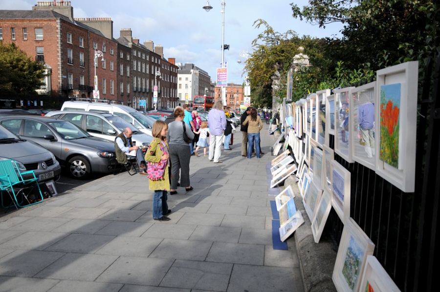 Art wall Merrion Square