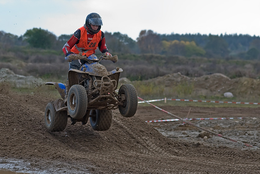auch der Nachwuchs hats drauf (Quadcross Idstedt)