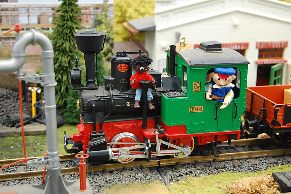 Auch "Jim Knopf und Lukas" sind auf ihrer Emma mit von der Partie. Die Modelleisenbahn der "LGB-Eisenbahnfreunde Niederrhein" war 