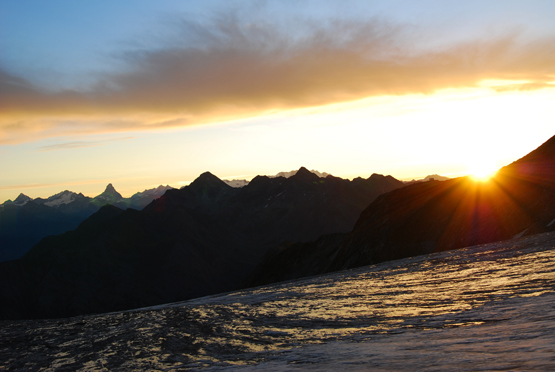 Aufstieg zur Grivola, Gran Paradiso Gruppe. Italien
www.bergsinn.de