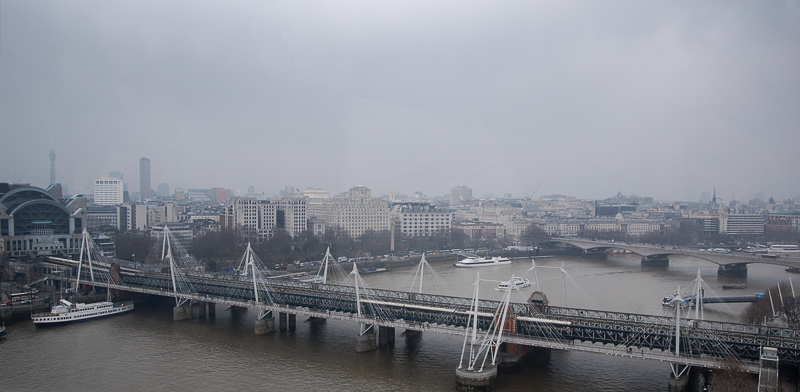 Aus London Eye
Charing Cross
Hungerford Bridge