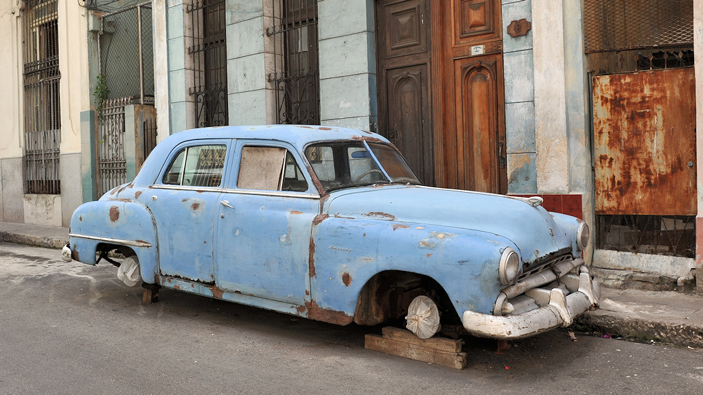 Auto mit erhöhtem Rollwiderstand in Havanna
3647