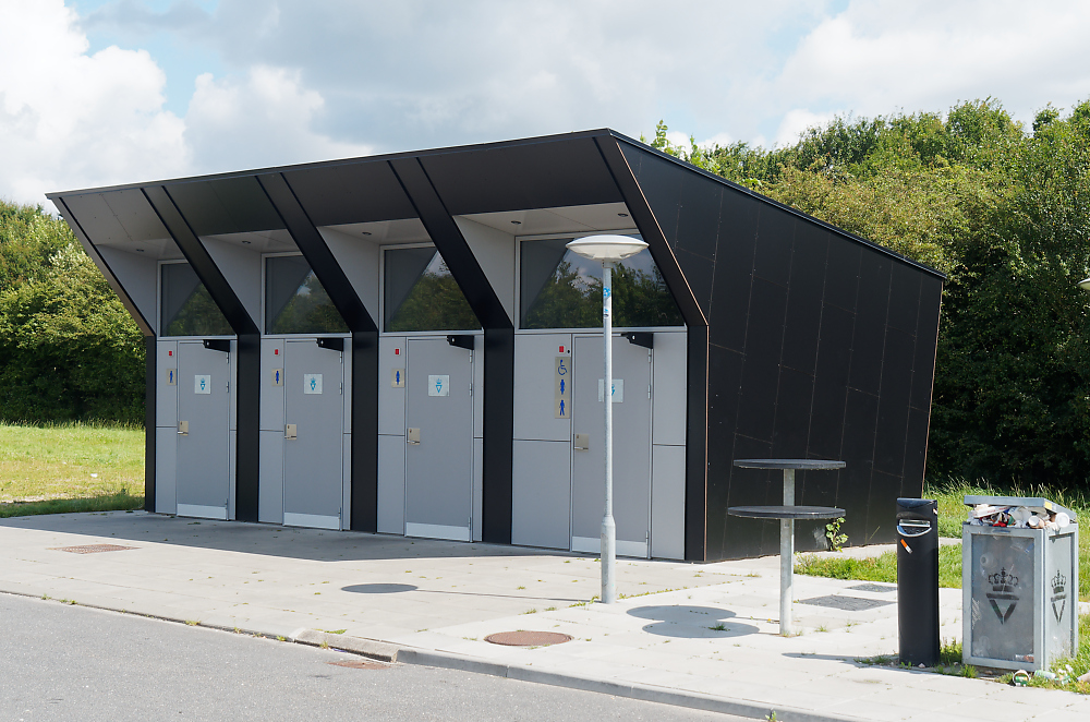 Autobahntoilette Dänemark.jpg