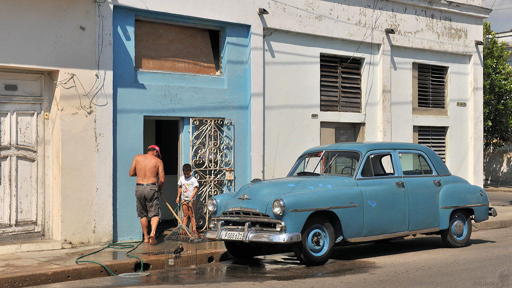 Autowäsche in Cienfuegos
Plymouth
6870a