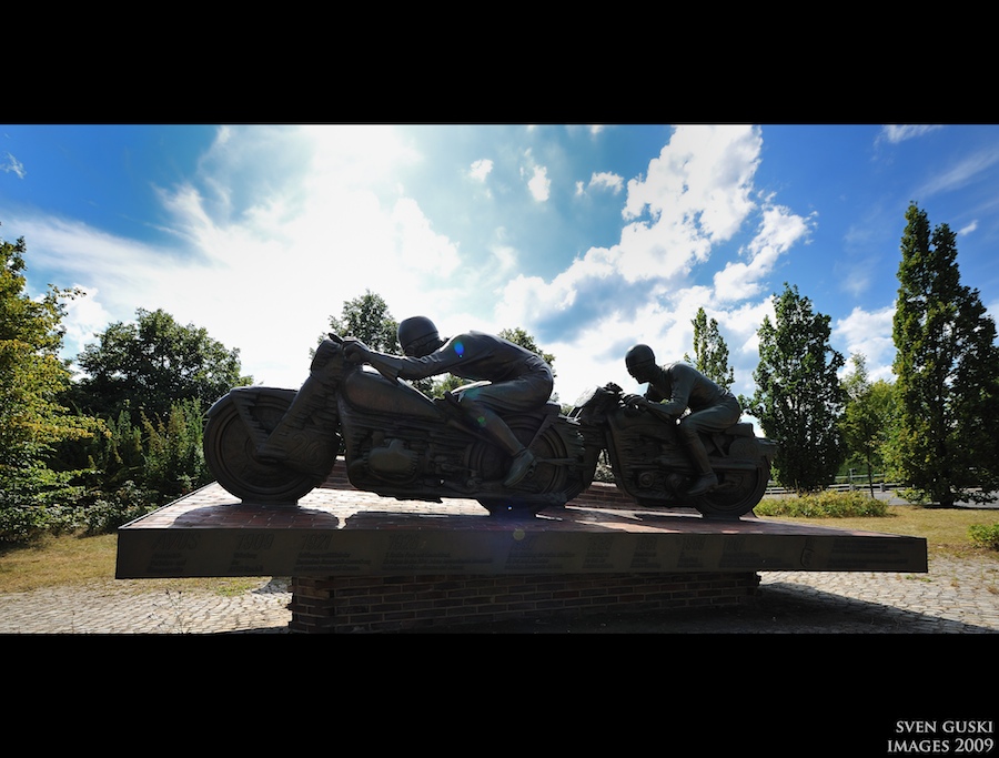 AVUS Denkmal 008