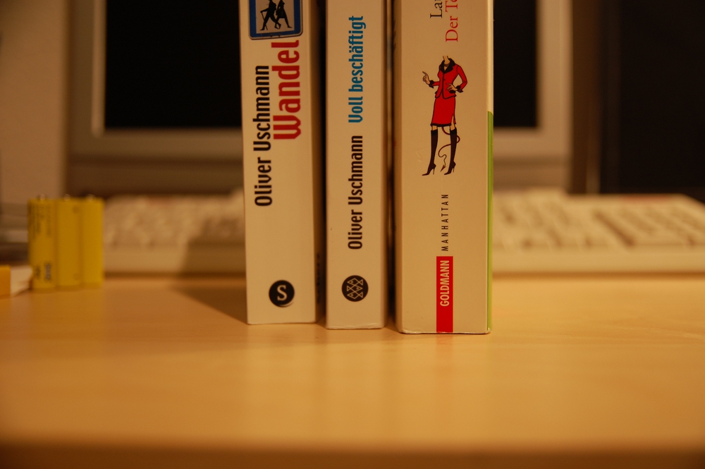 Bücher II (links hinten, rechts vorne)