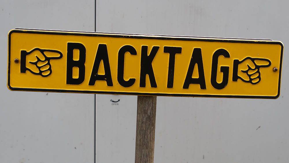 Backtag.jpg
