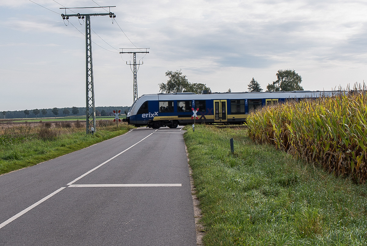 Bahnübergang 2 (1 von 1).JPG