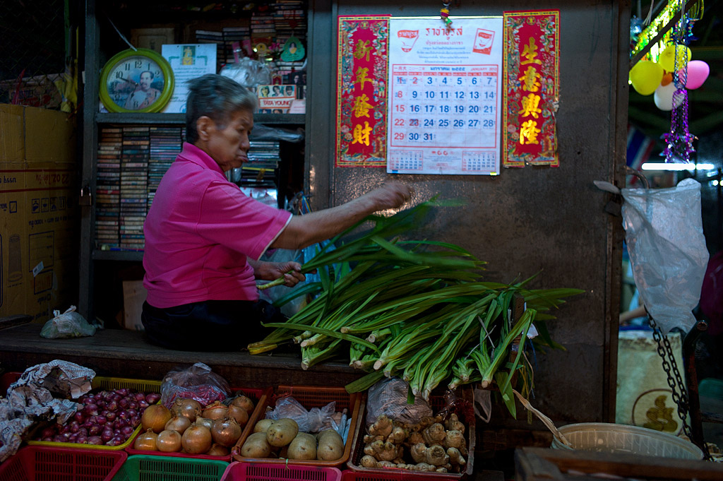 bangkok klong toey market 1016148
