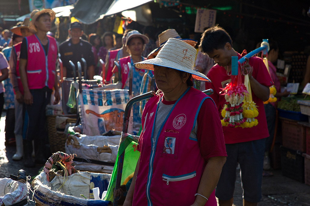 bangkok klong toey market 1016350
