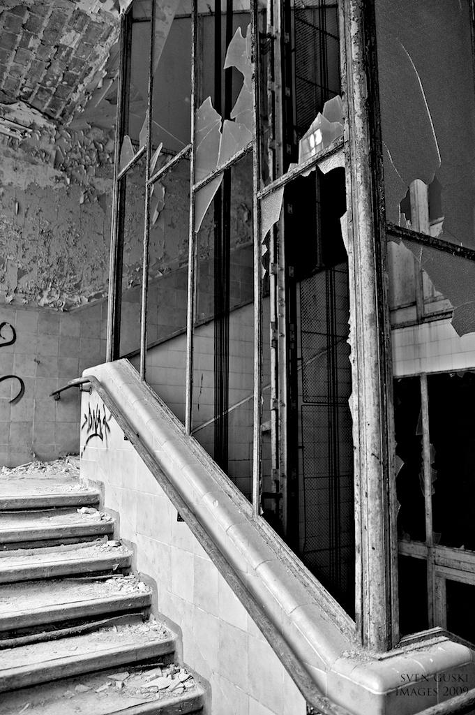 Beelitz - Fahrstuhl Chirurgie