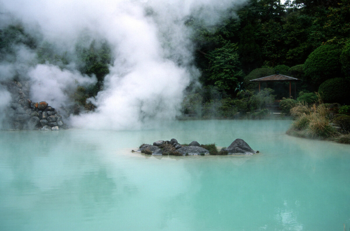 Beppu, Weiße Hölle.jpg