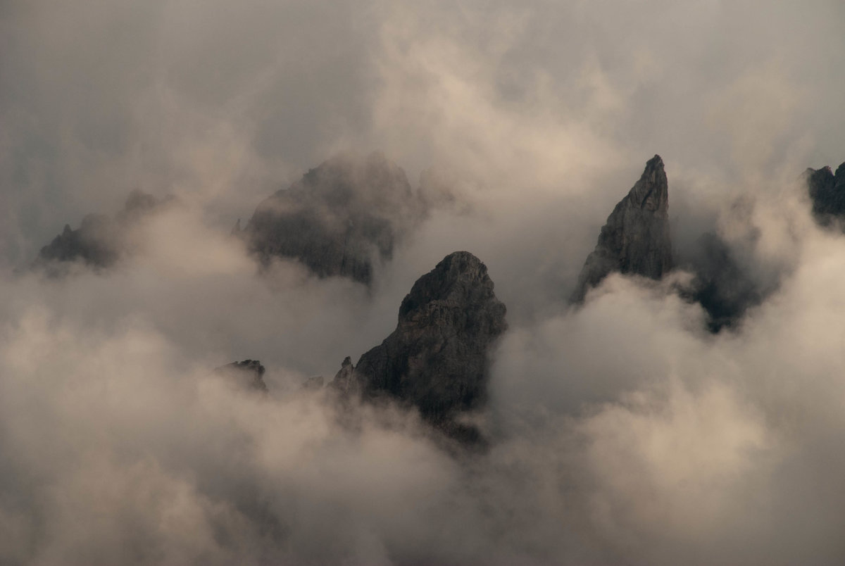 Berge und Wolken_raw027 (1 von 1).jpg