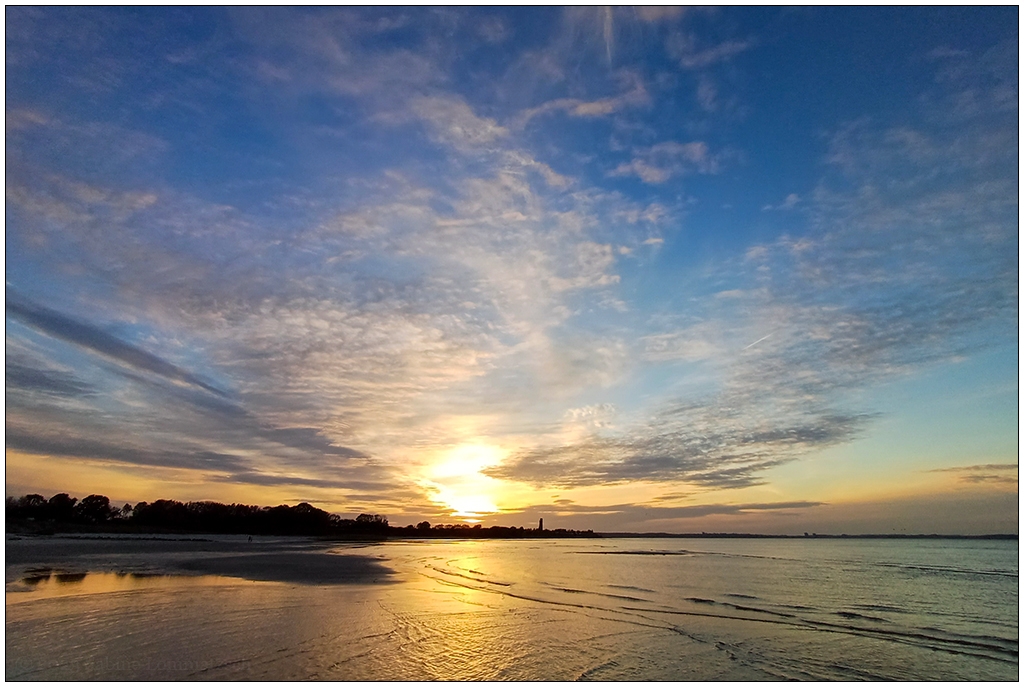 Best of 2023 V: Stein – Sonnenuntergang am Strand © 2023 Sabine Lommatzsch