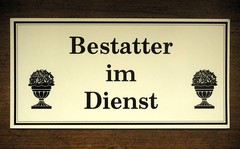 Bestatter low
