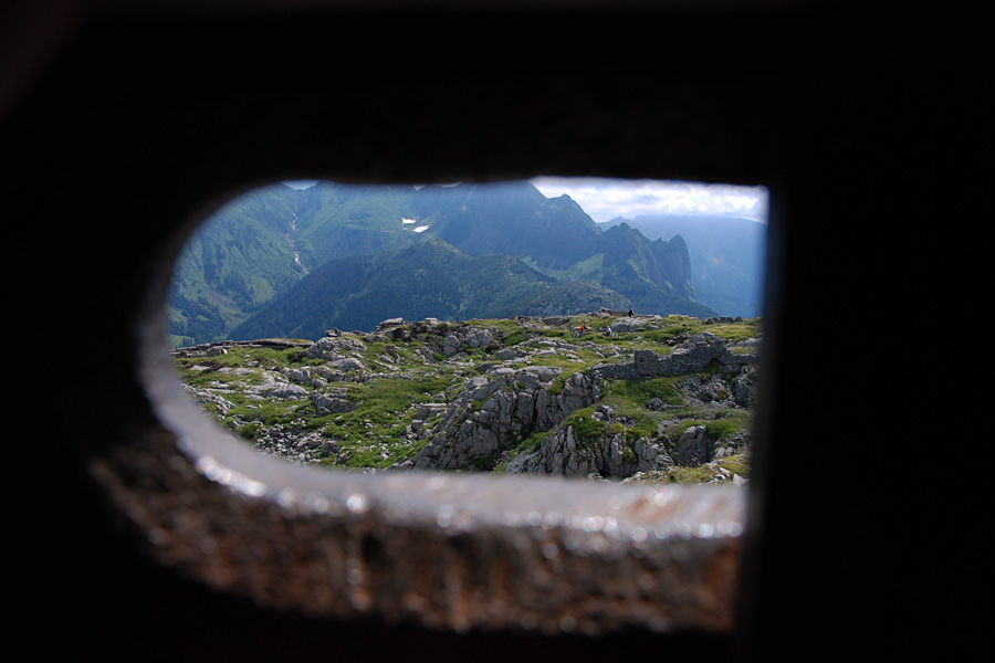 Blick aus der Panzerkuppel Richtung Italien