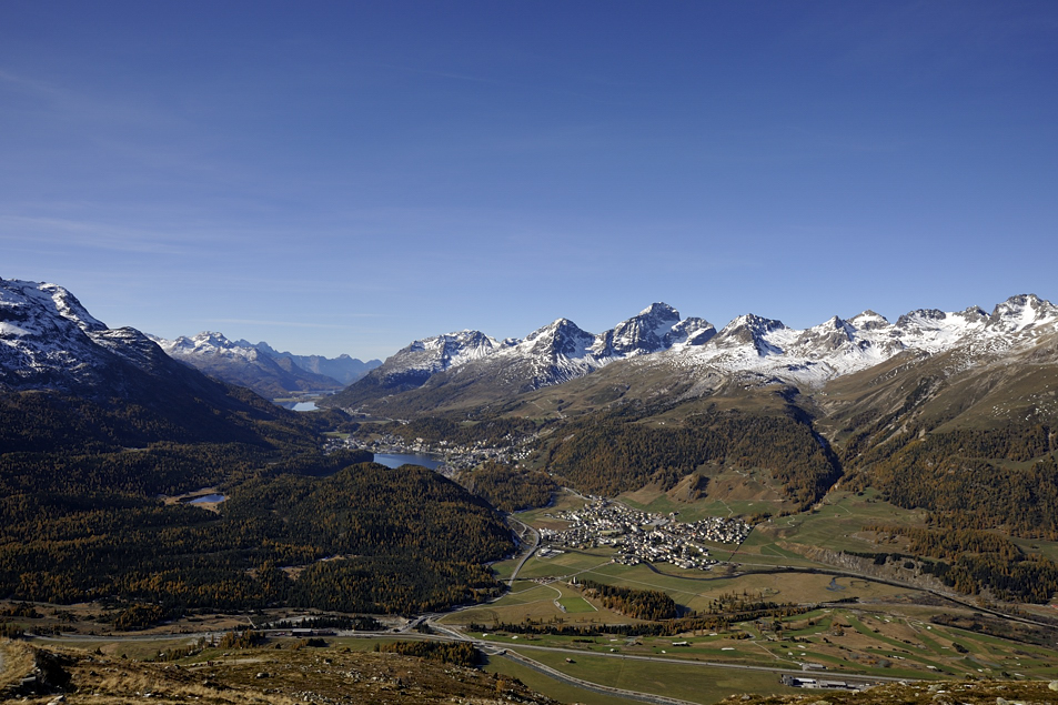 Blick von Muottas Muragl richtung Oberengadin.