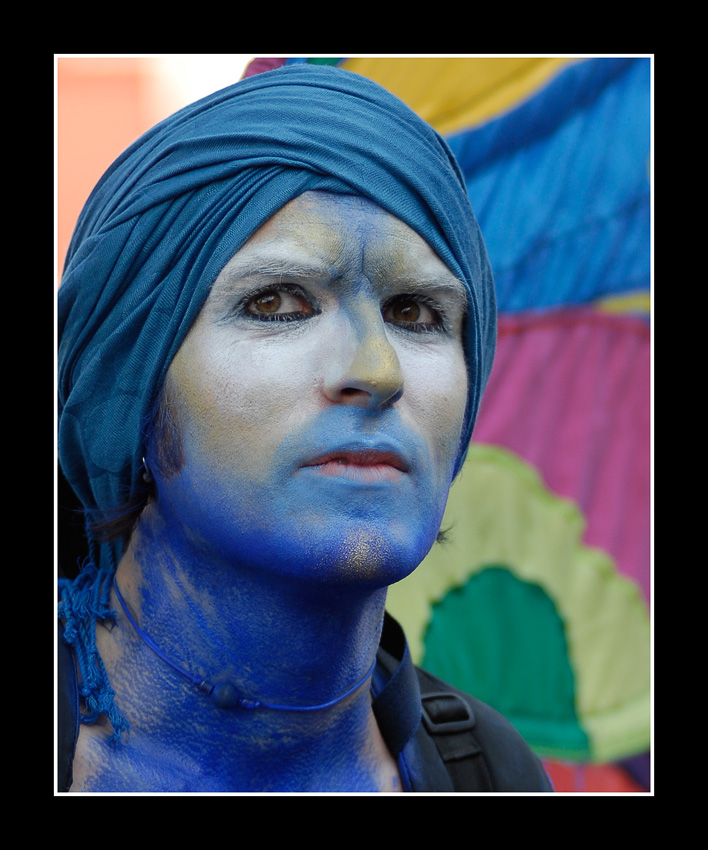 blue face