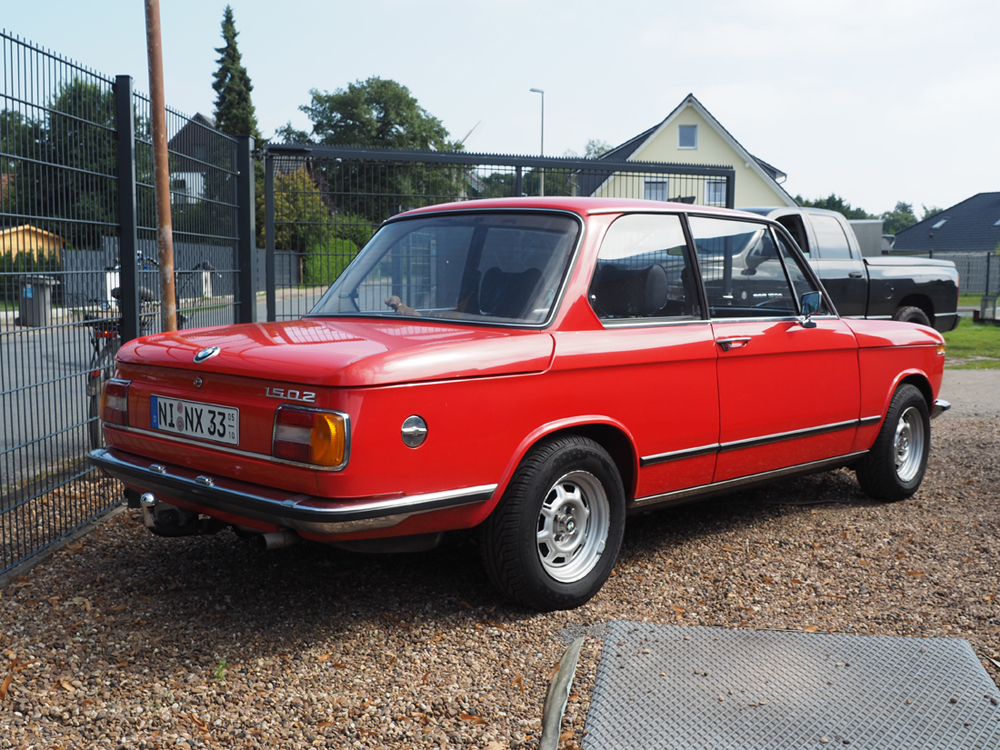BMW 1502 Heck.jpg
