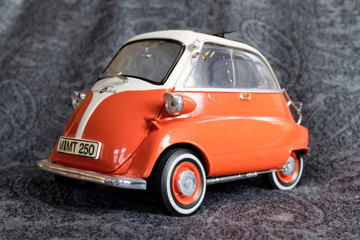 BMW 250 Isetta Front.jpg