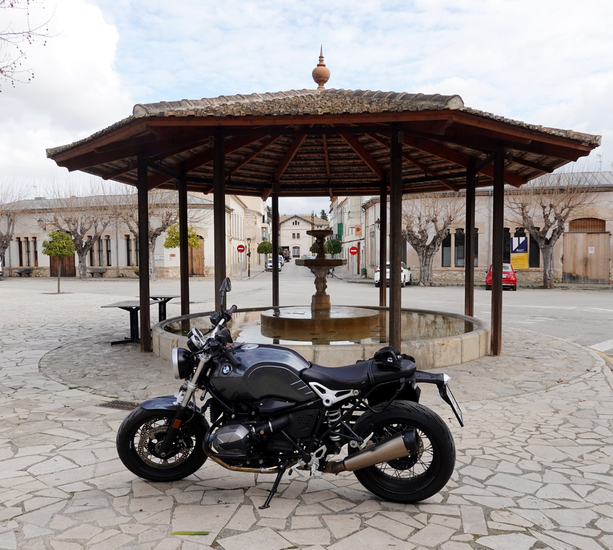 BMW in Sineu.jpg