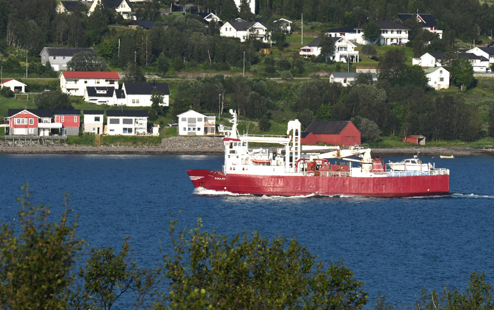 boot.mit.bötchen.kl.jpg