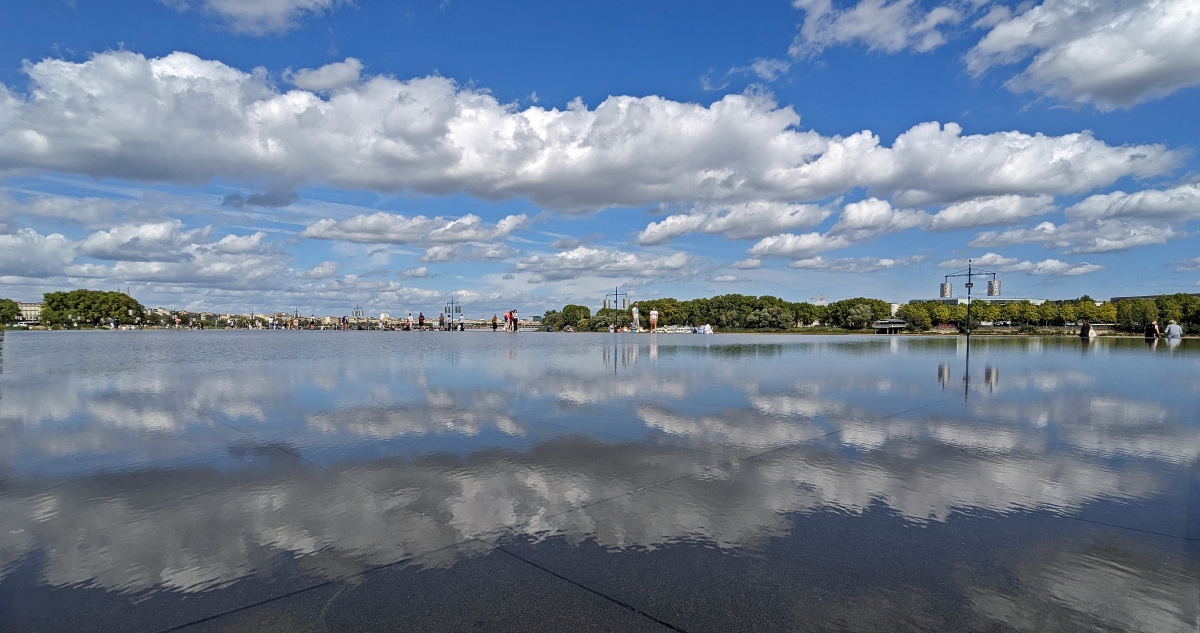 bordeaux_wasserspiegel.jpg