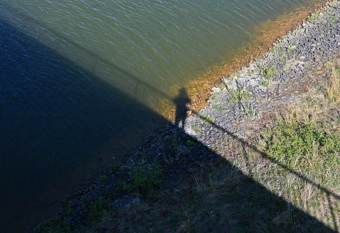 Brückenschatten.jpg