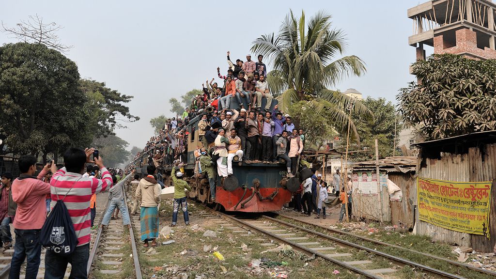 Breitspurlok 6013 in Uttar
1584