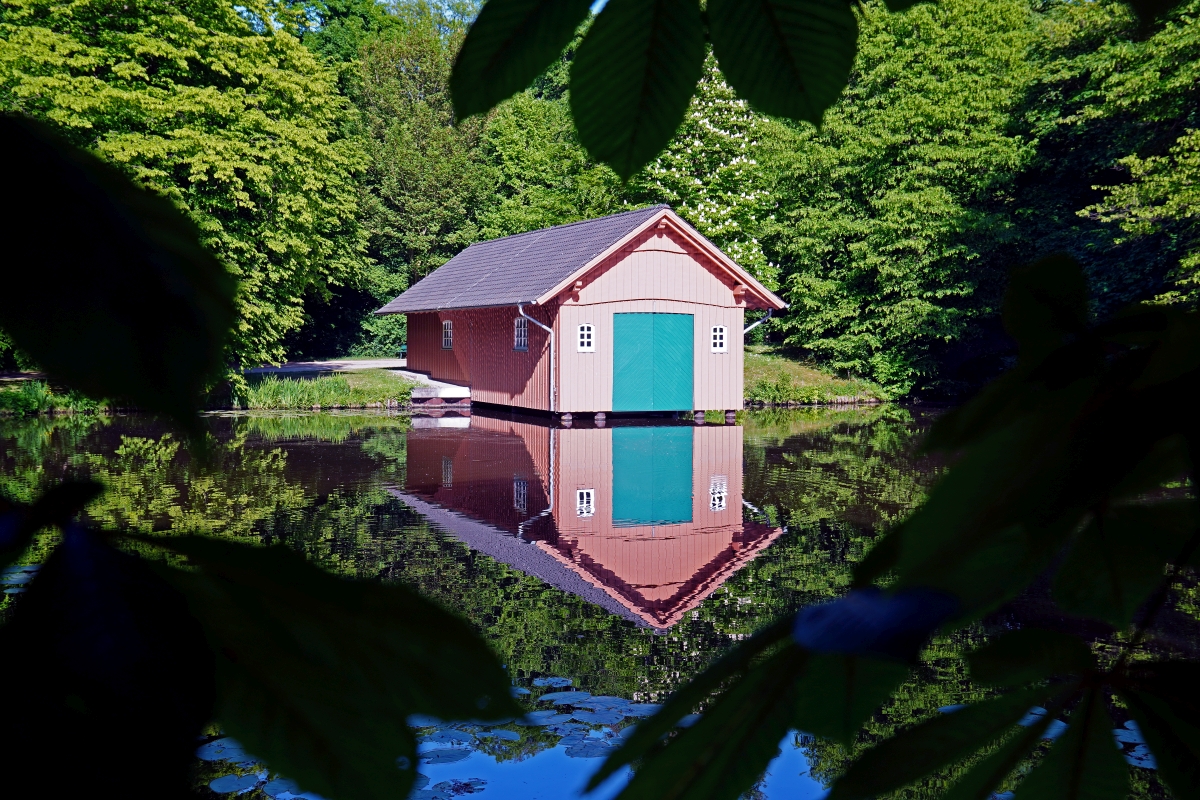 bremen_buergerpark_bootshaus_meiereisee_2.jpg