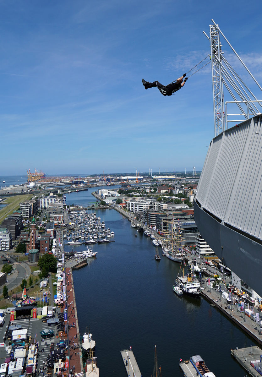 bremerhaven_schaukeln_sail_city.jpg