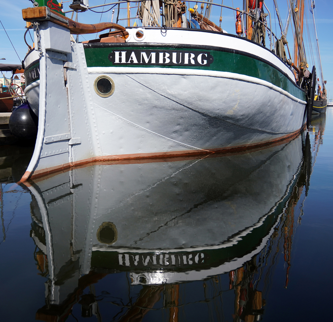 bremerhaven_spiegelung.jpg