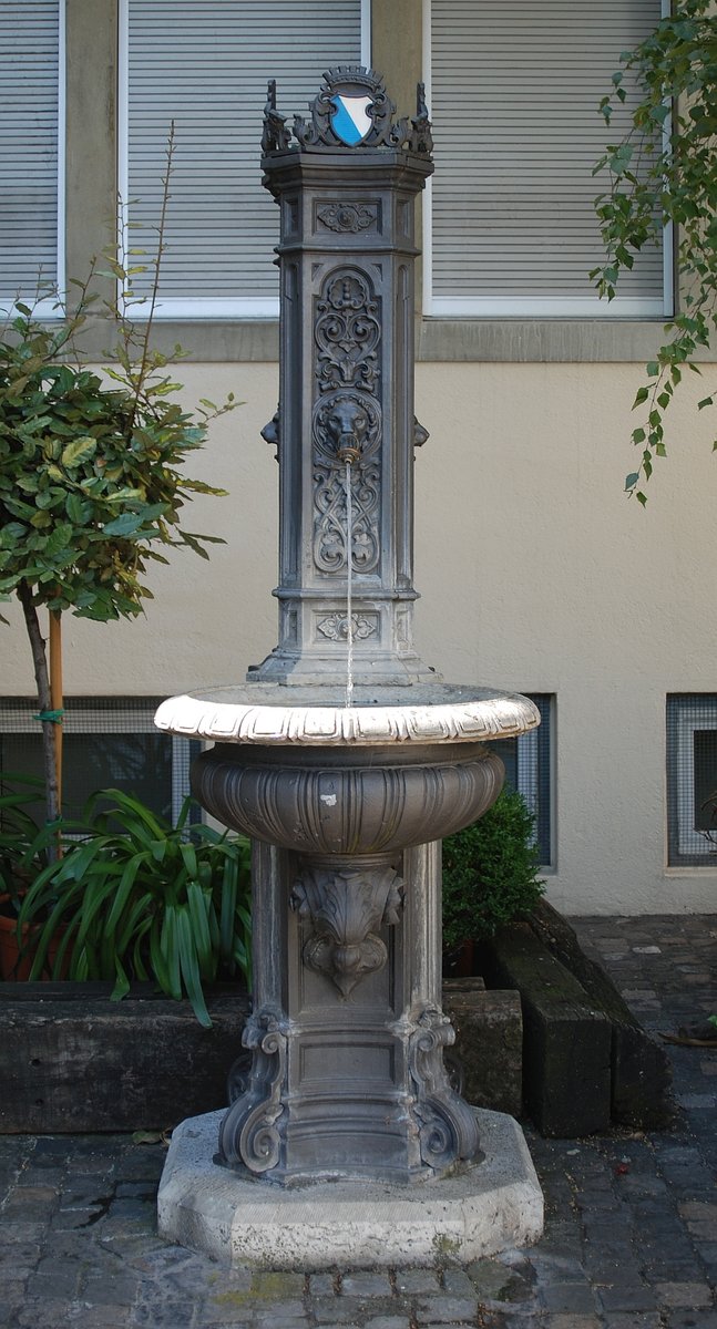 Brunnen_2.jpg