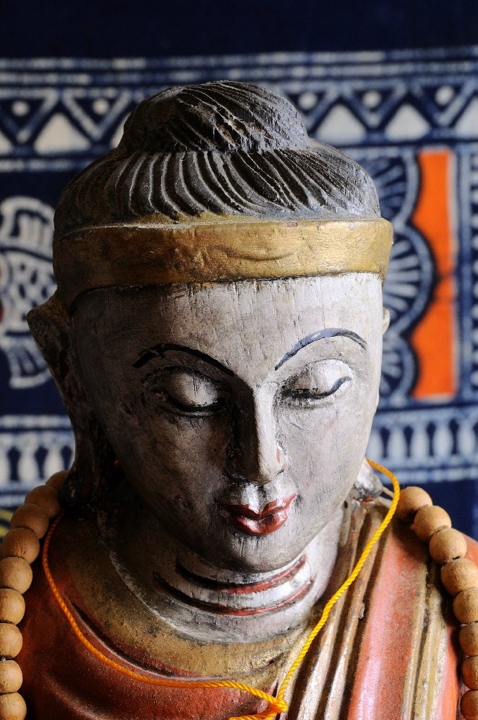 Buddha (2) [Kopf] - Myanmar, Holz, handgeschnitzt, bemalt - ca. 1970