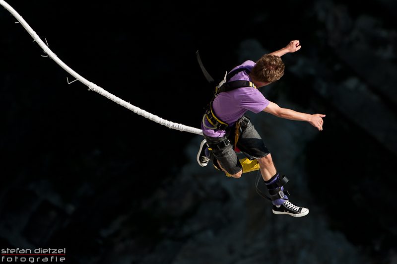 Bungee-Sprung Verzasca Staumauer 6