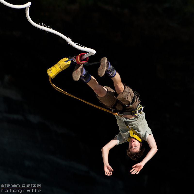 Bungee-Sprung Verzasca Staumauer 7