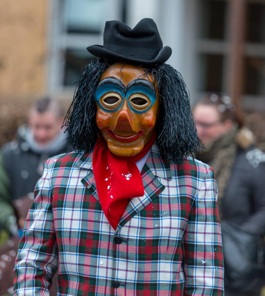 Buurefasend Hauingen 129422. Februar 2015

Do bruchsch kei Brill! :D