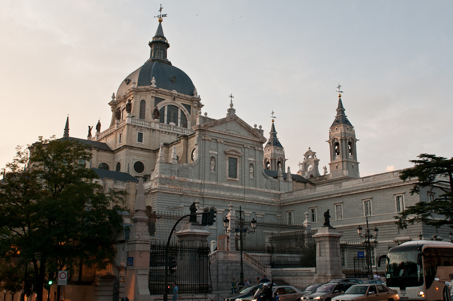 Catedral de Nuestra Señora de la Almudena in Madrid