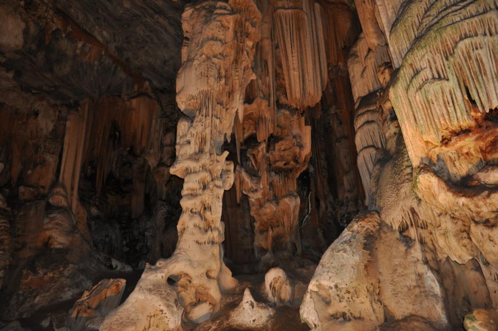 Cave1