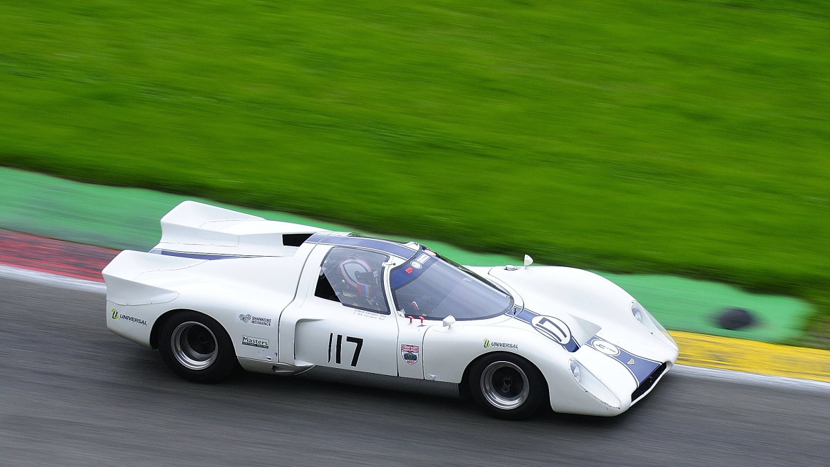 Chevron  B16 17 (2).jpg
