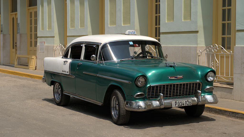 Chevy BelAir in Trinidad
7663